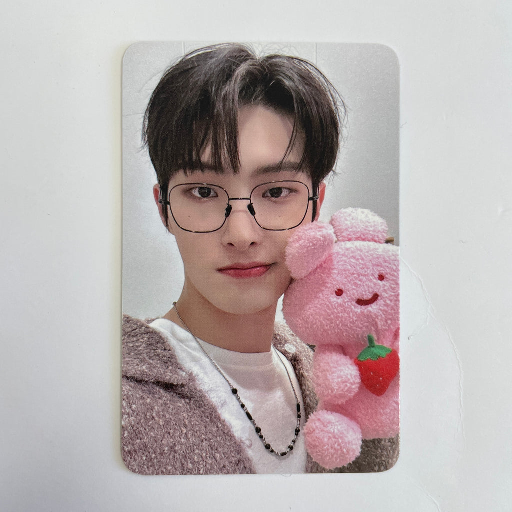 ATEEZ ミンギ MINGI 直質サイン入り ポラロイド チェキ ATEEZソンファ直筆サイン入りポラロイド - メルカリ