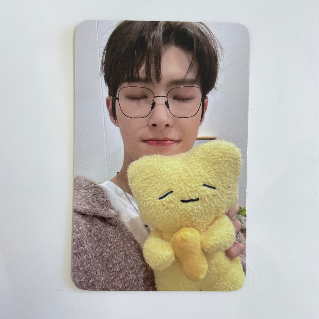 ATEEZ ミンギ MINGI 直質サイン入り ポラロイド チェキ ATEEZの直筆サイン入りチェキを計8名様にプレゼント！ | Numero TOKYO